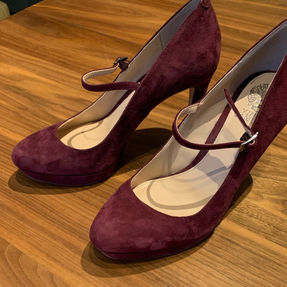 Vince Camuto real suede Mary Jane style heel, deep burgundy, EUC, Sz 9,